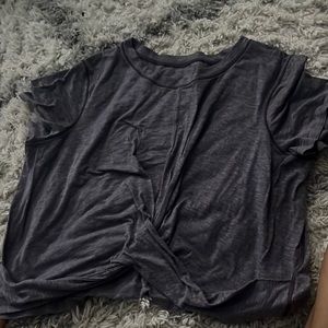 Lululemon grey tee shirt